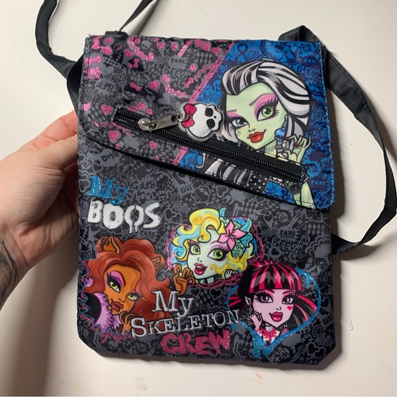 Monster High Girls Black Sparkly
Crossbody Shoulder Bag Purse/W
Pockets New - Picture 7 of 9